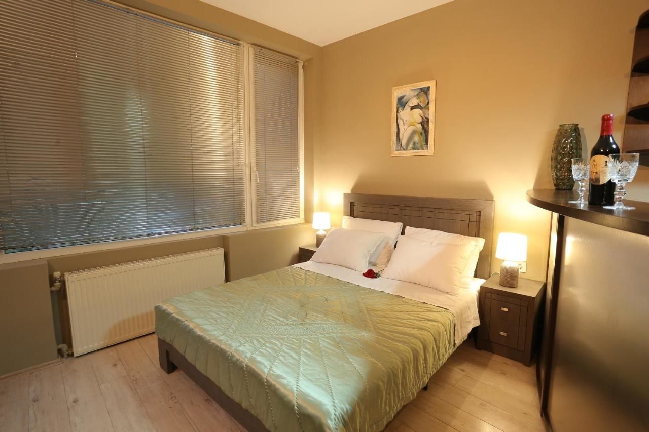 Отель The Family Hotel Тбилиси-23