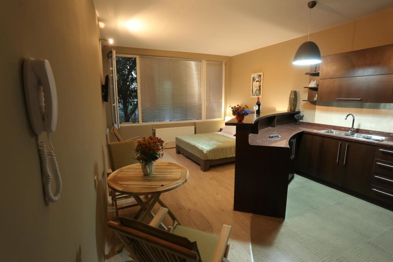 Отель The Family Hotel Тбилиси-25