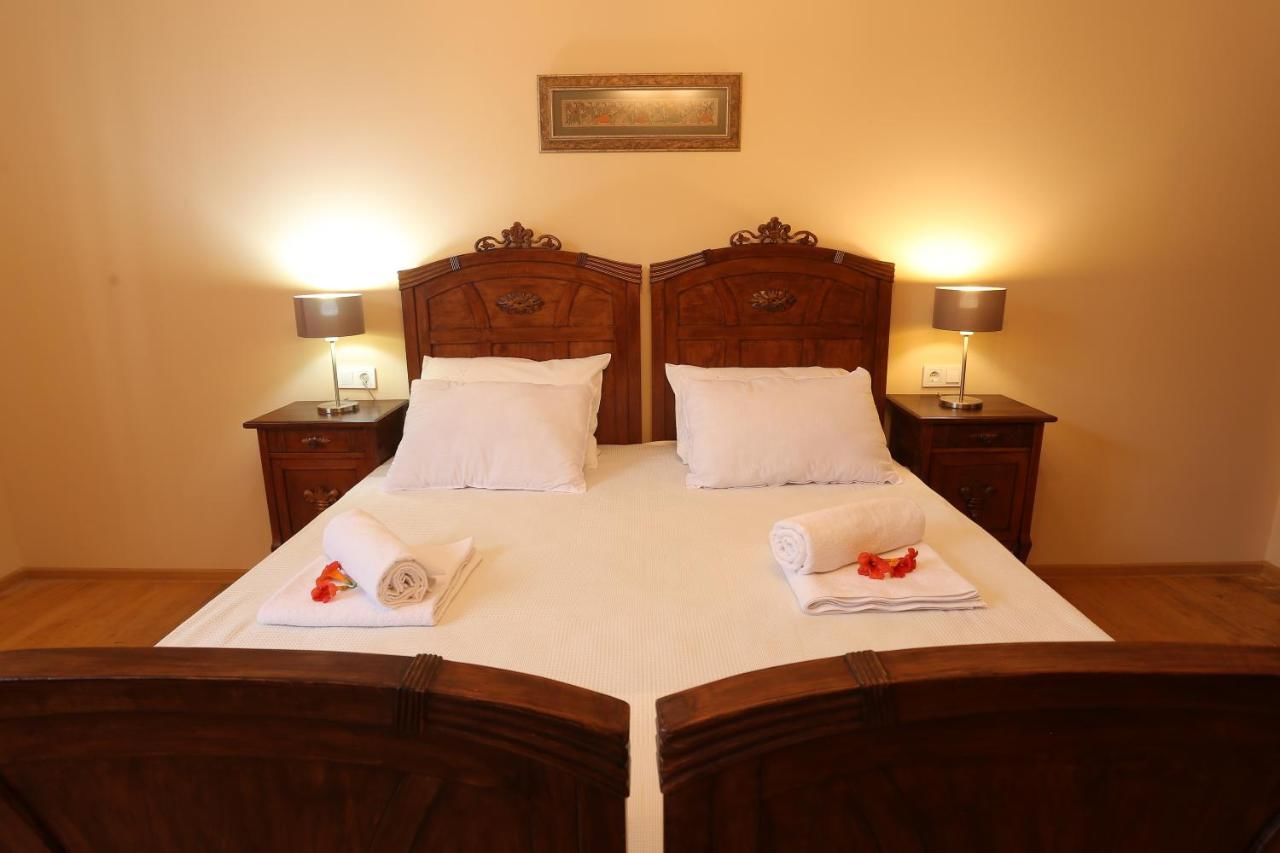 Отель The Family Hotel Тбилиси-27