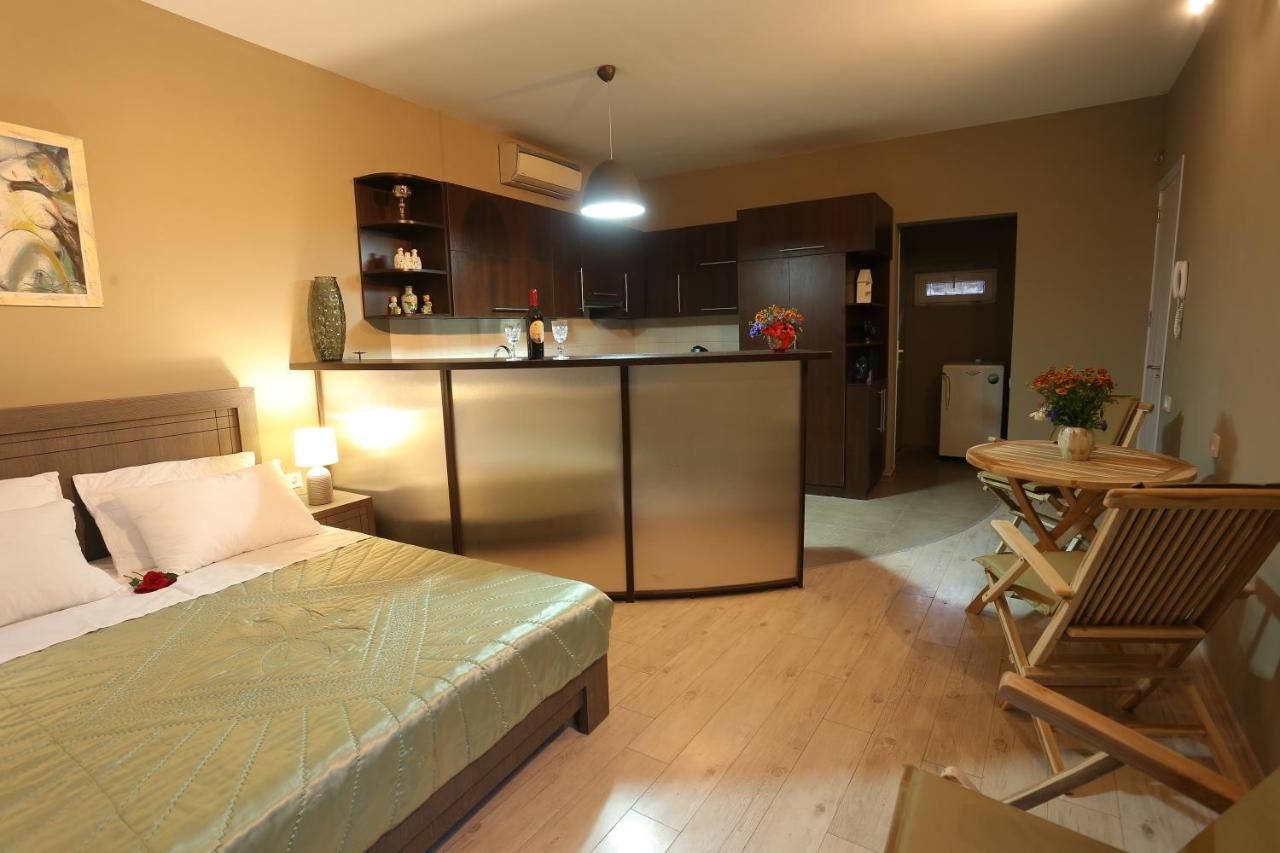Отель The Family Hotel Тбилиси-36